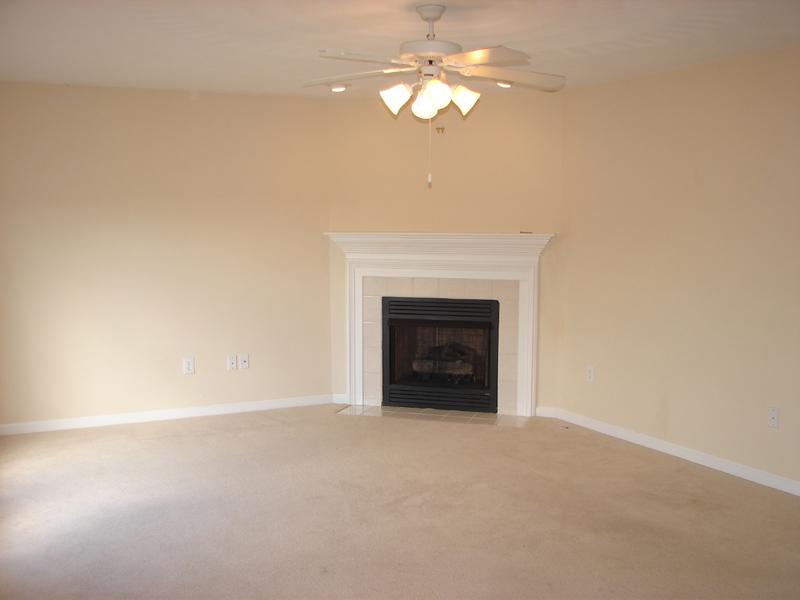 628 Castleridge Road Vinton, VA 24179 - Photo 5 of 9 Great Room