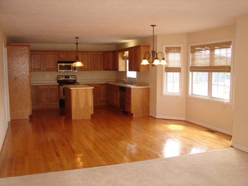 628 Castleridge Road Vinton, VA 24179 - Photo 6 of 9 Great Room to Kitchen