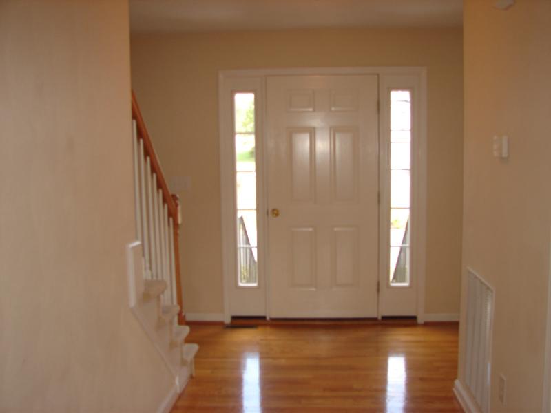 628 Castleridge Road Vinton, VA 24179 - Photo 7 of 9 Foyer