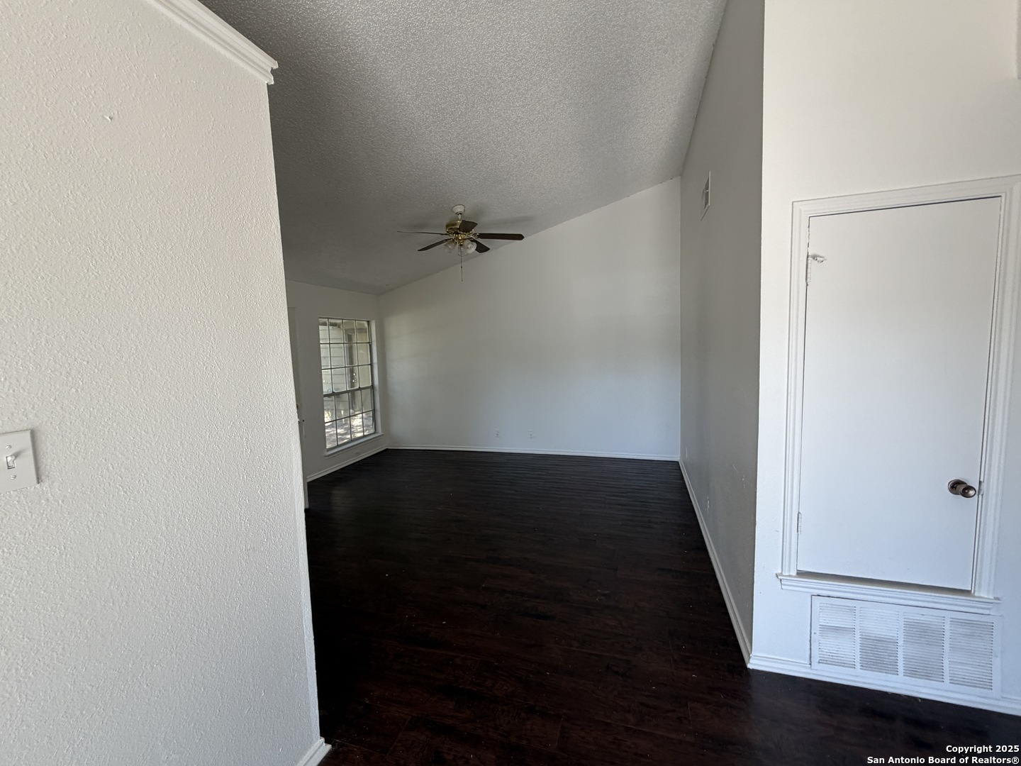 12200 Ridge Crown Street San Antonio, TX 78247 - Photo 13 of 20 a view of a hallway