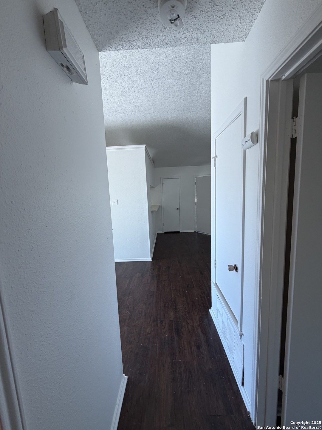 12200 Ridge Crown Street San Antonio, TX 78247 - Photo 18 of 20 a view of a hallway