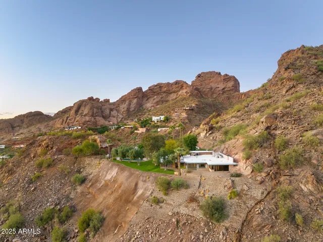 a view of a lake in middle of the town