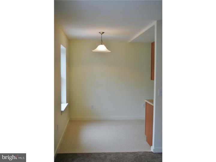 1600 Church Road, Unit B301 Wyncote, PA 19095 - Photo 4 of 10 Dining Room