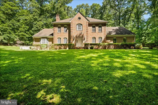 $2,050,000 | 700 Running Brook Drive, Great Falls, VA 22066