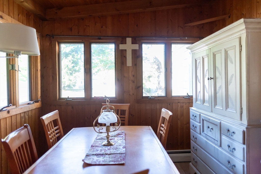 26 Sunset Road Dracut, MA 01826 - Photo 8 of 37