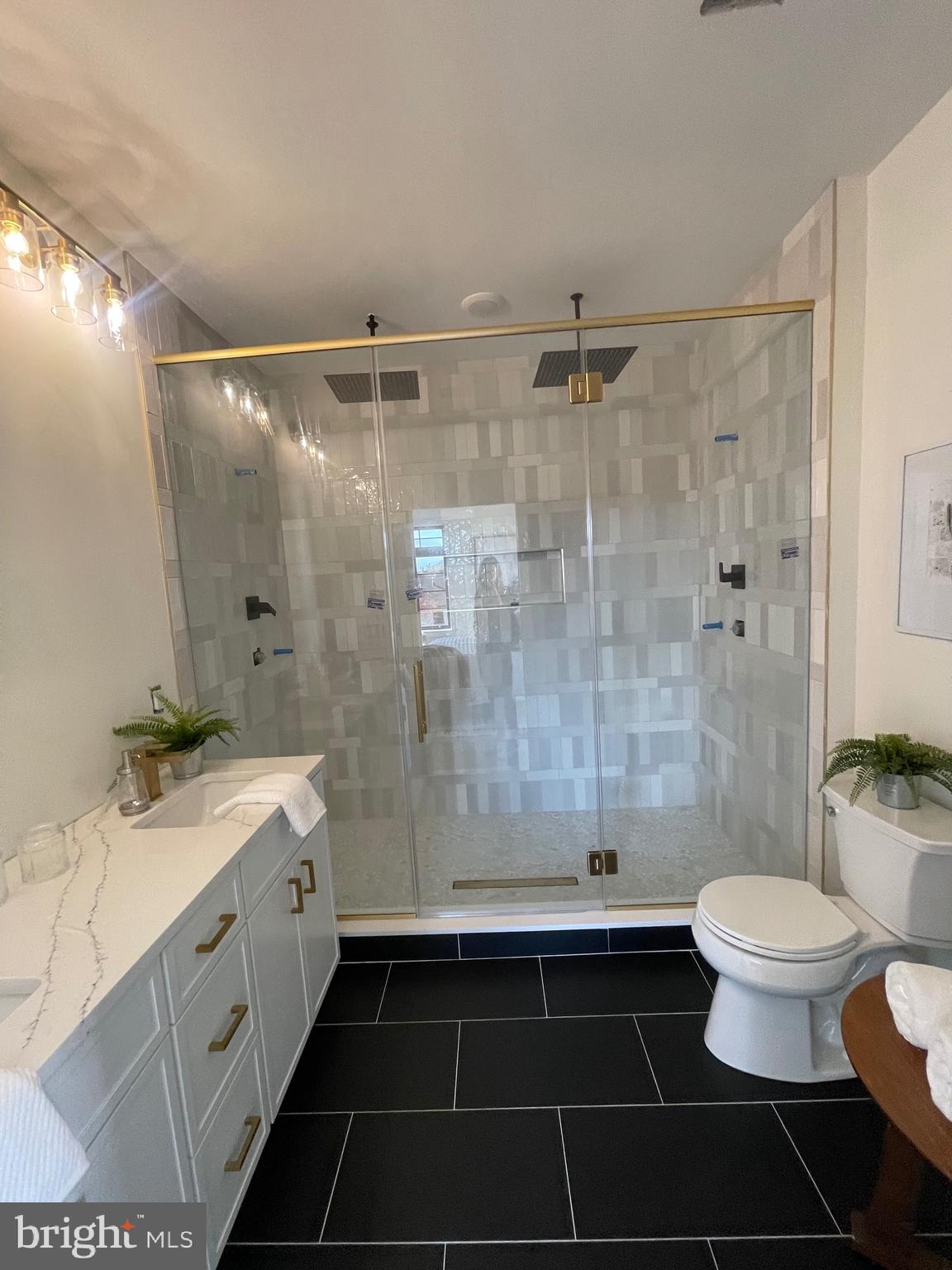 7519R Ridge Avenue Philadelphia, PA 19128 - Photo 6 of 15
