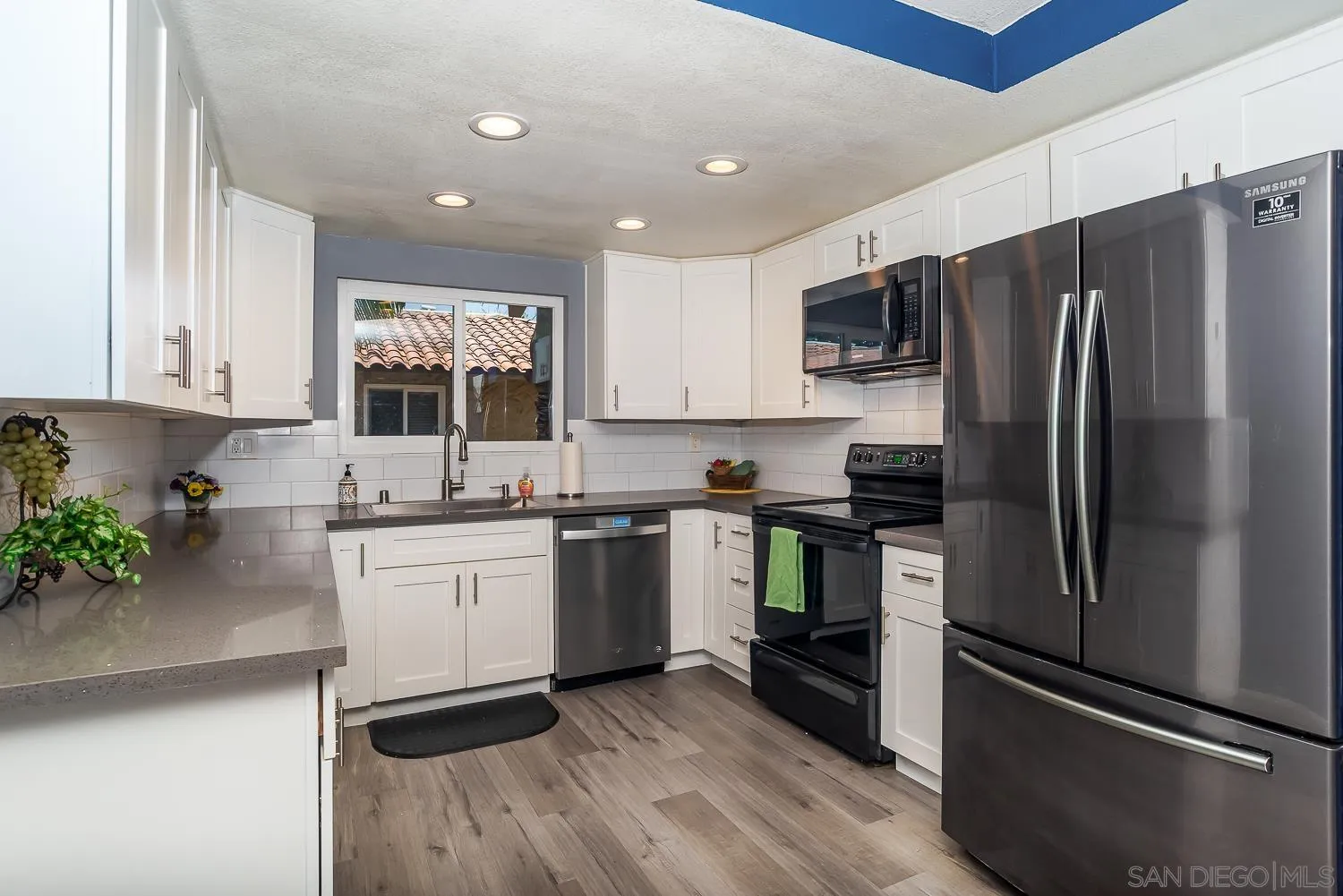 6019 Rancho Mission Road, Unit 201 San Diego, CA 92108 - Photo 2 of 56