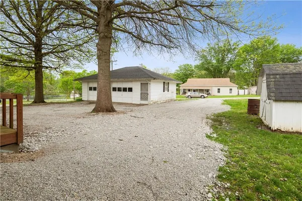 $220,000 | 101 West Jefferson Street, Otterville, MO 65348