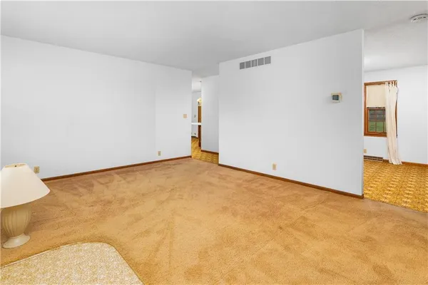 $220,000 | 101 West Jefferson Street, Otterville, MO 65348