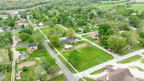 $220,000 | 101 West Jefferson Street, Otterville, MO 65348