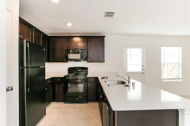 $1,695 | 3154 Crestone Drive, Crandall, TX 75114