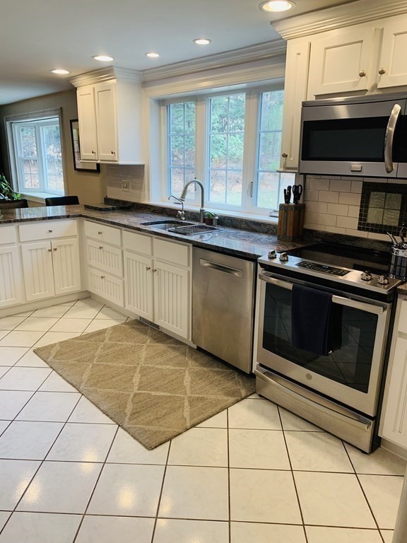 87 Ring Road Plympton, MA 02367 - Photo 14 of 30 Gallery Image 14