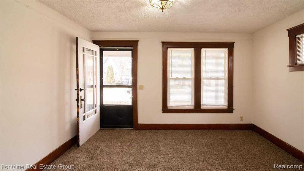 35335 Chestnut Street Wayne, MI 48184 - Photo 6 of 30