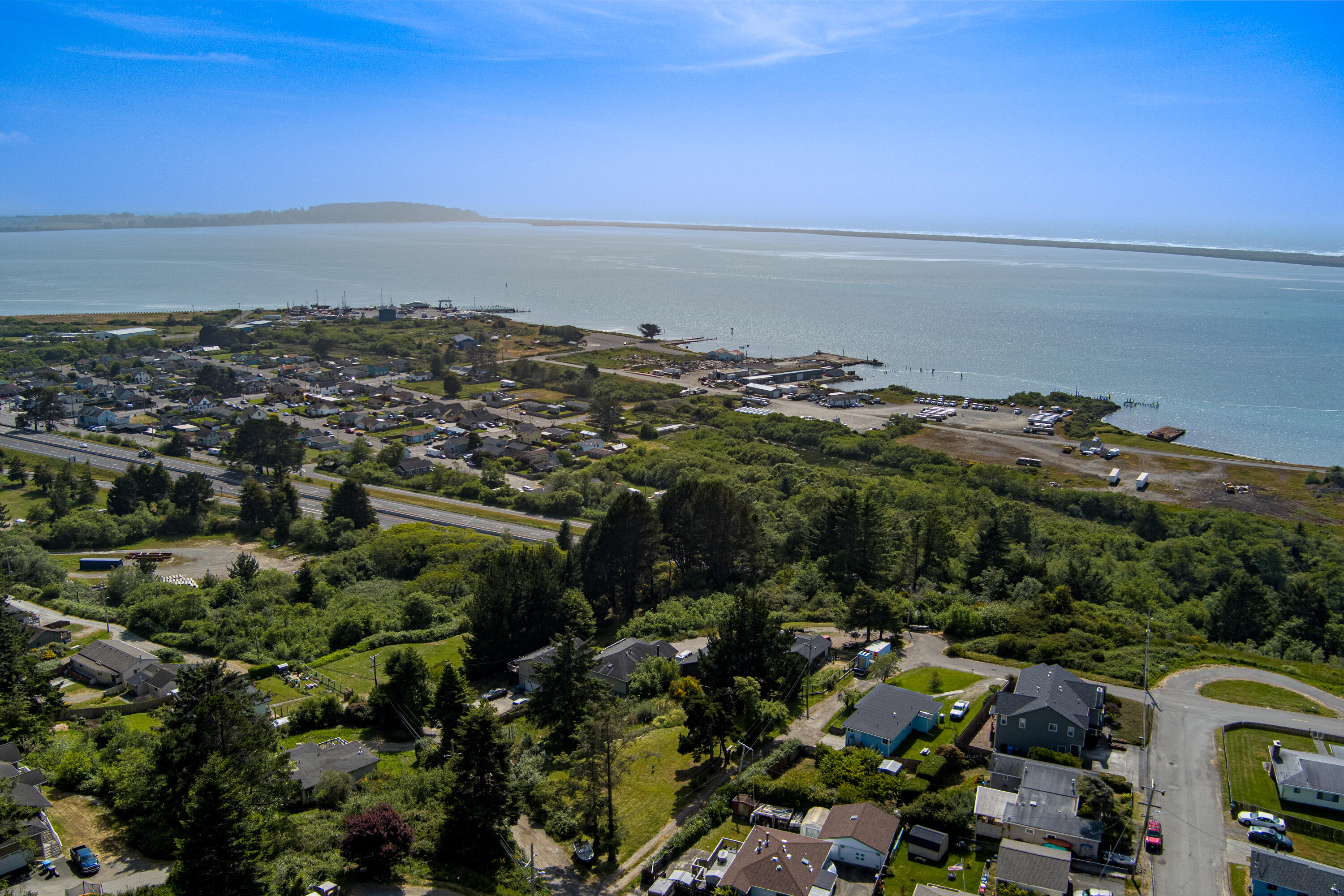 6498 Bell Terrace Road Eureka, CA 95503 - Photo 12 of 36