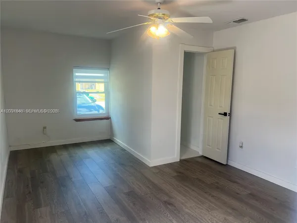 $1,200 | 11012 Southwest 162nd Terrace, Unit 1, Miami, FL 33157