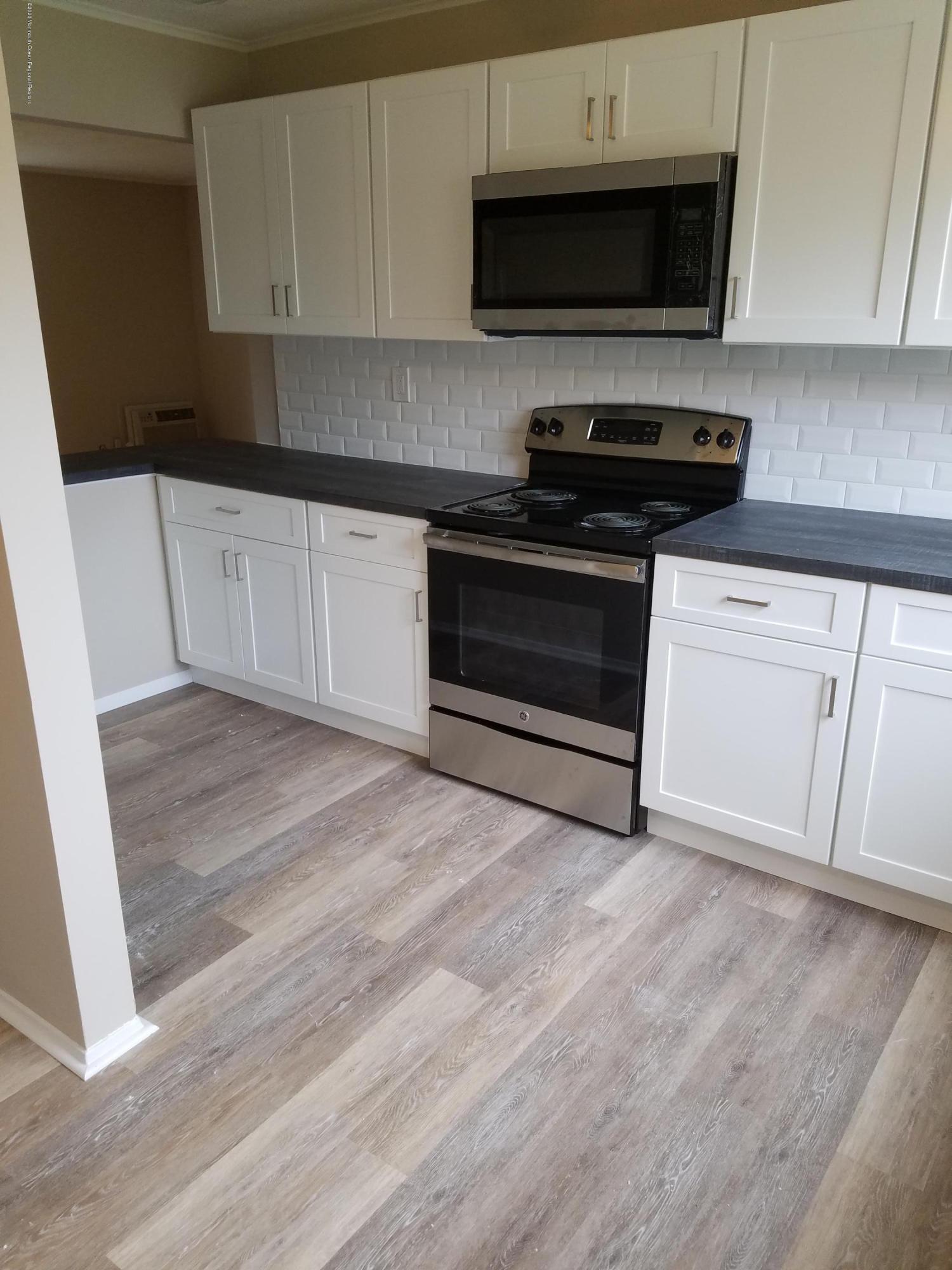 3 Sutton Drive, Unit A10 Matawan, NJ 07747 - Photo 3 of 7 A10 kitchen 3