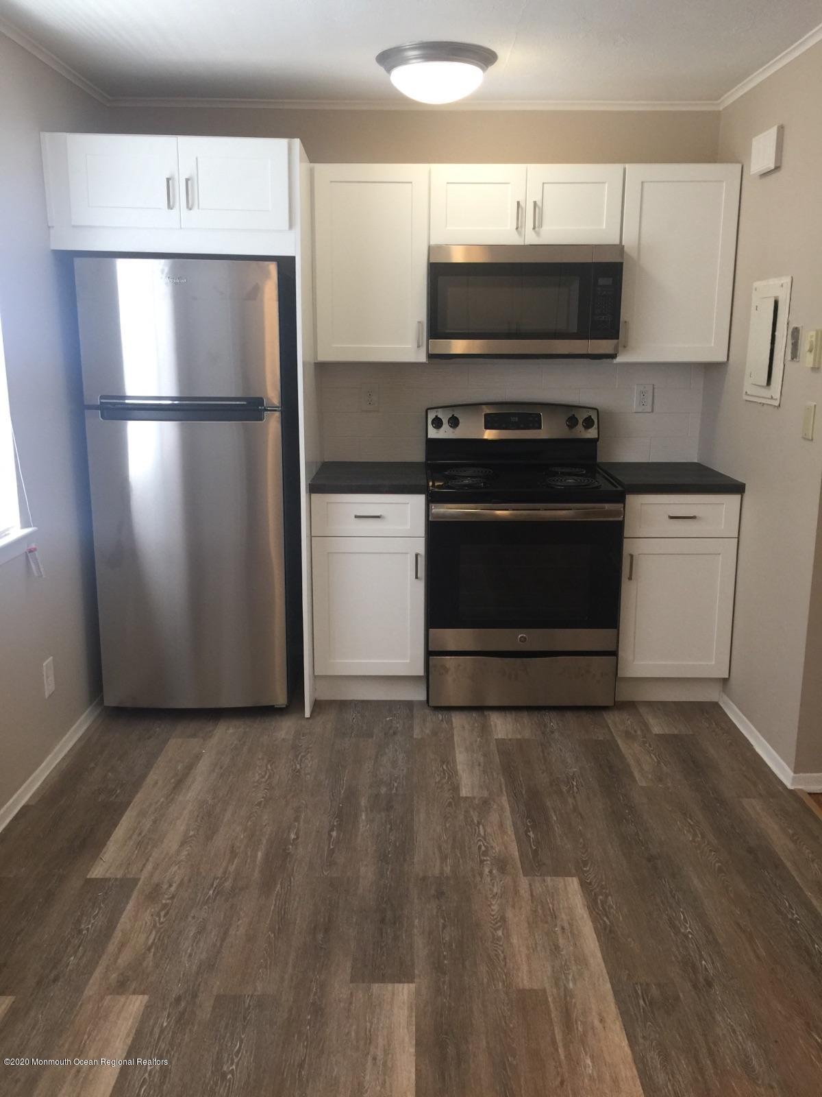 3 Sutton Drive, Unit A10 Matawan, NJ 07747 - Photo 5 of 7 A10 kitchen