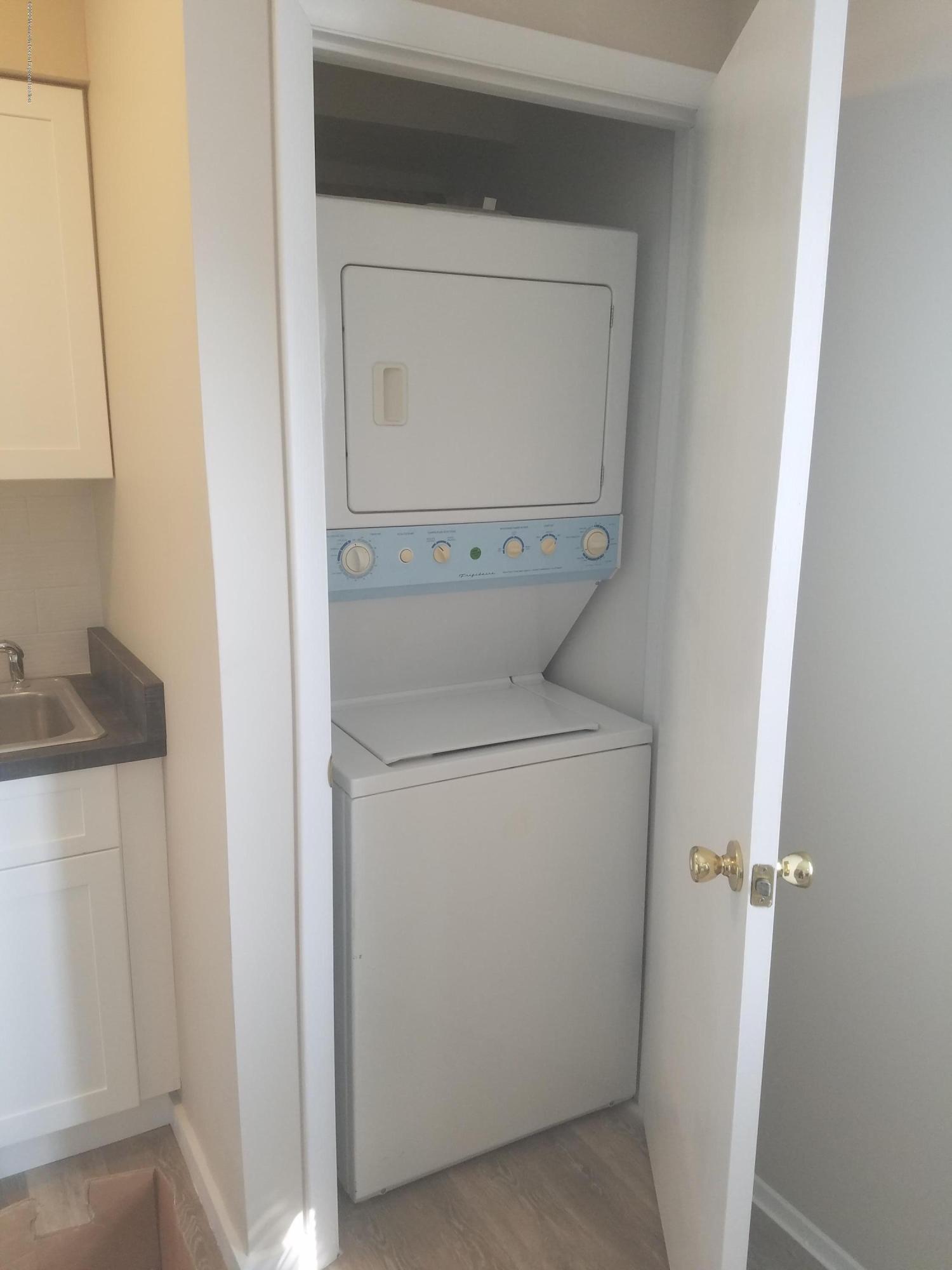 3 Sutton Drive, Unit A10 Matawan, NJ 07747 - Photo 6 of 7 A10 stackable