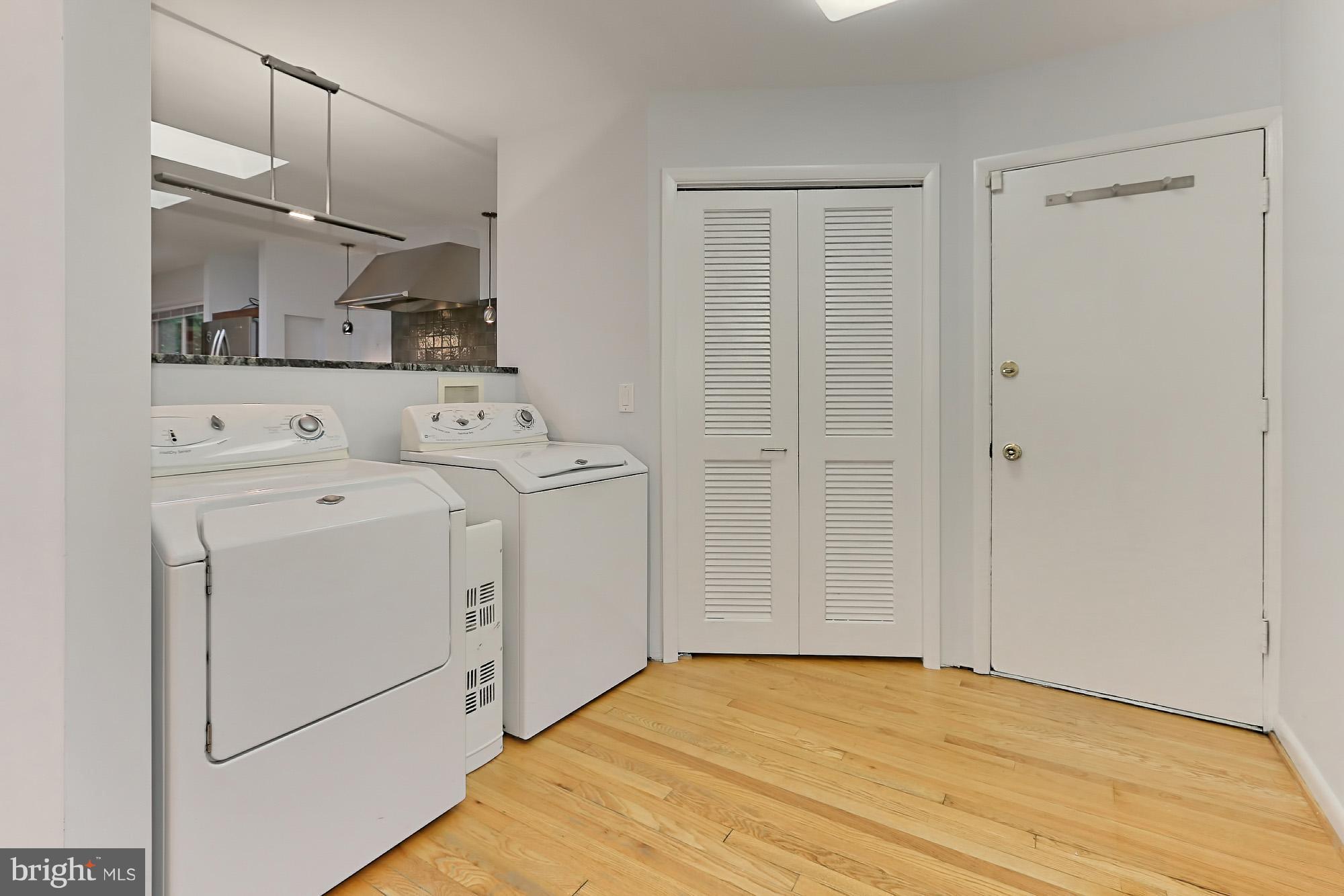 12012 Aintree Lane Reston, VA 20191 - Photo 13 of 30 Laundry Room
