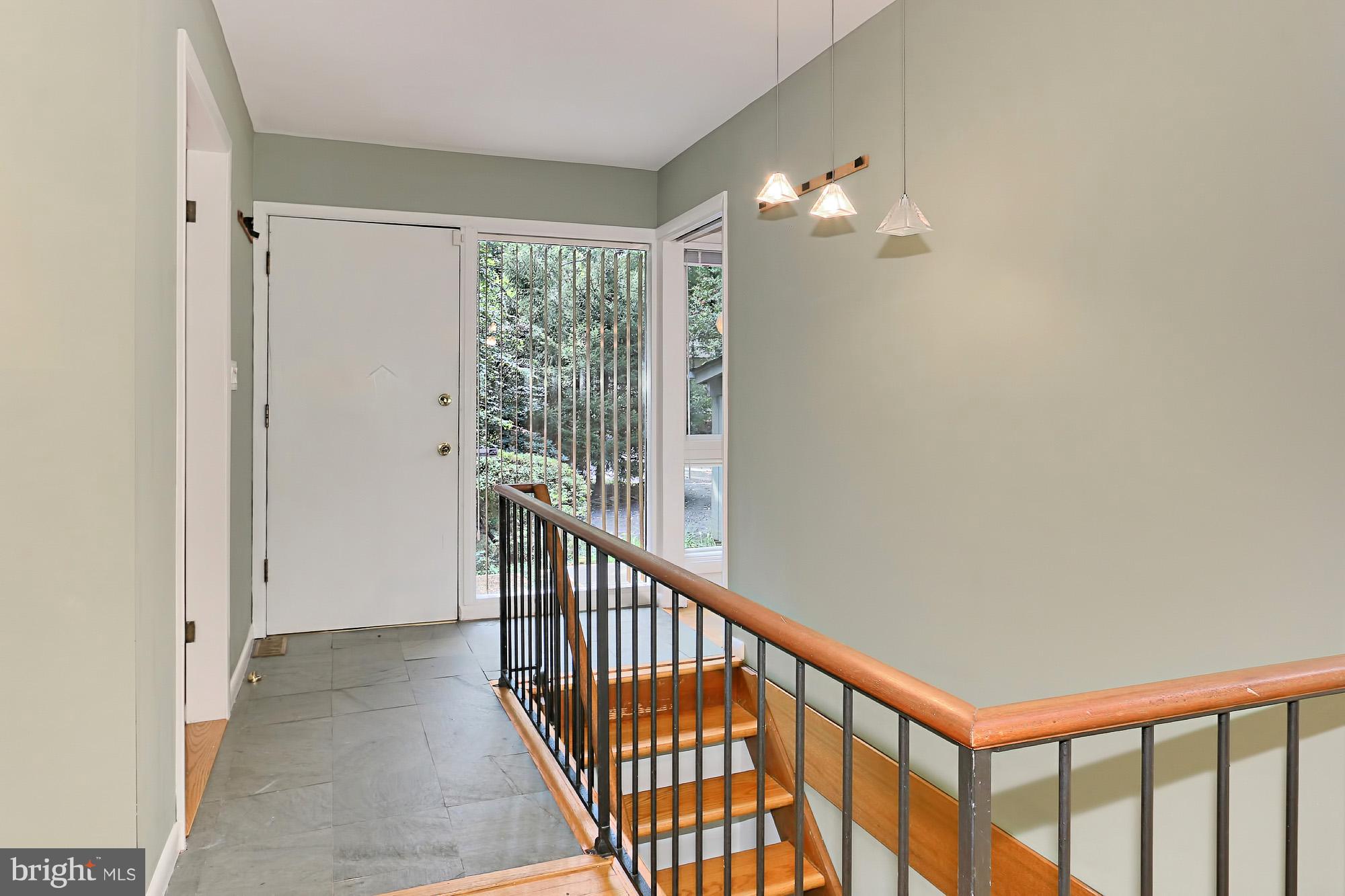 12012 Aintree Lane Reston, VA 20191 - Photo 4 of 30 Foyer