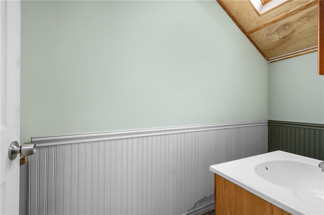 240 Cards Pond Road South Kingstown, RI 02879 - Photo 12 of 31