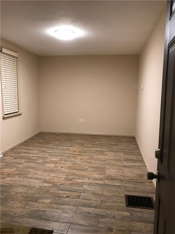 1520 1/2 4th Avenue Coraopolis, PA 15108 - Photo 2 of 20 a view of room with window