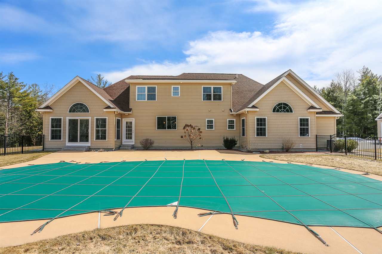 776 Bedford Road New Boston, NH 03070 - Photo 3 of 38