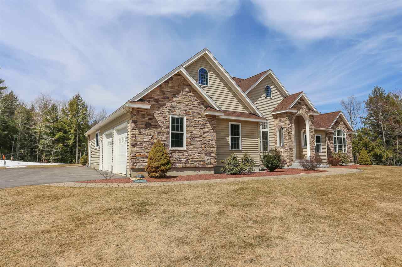 776 Bedford Road New Boston, NH 03070 - Photo 4 of 38
