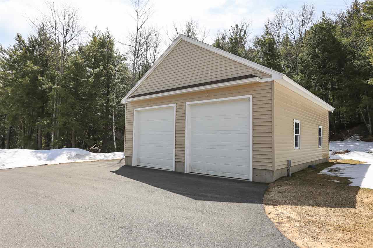 776 Bedford Road New Boston, NH 03070 - Photo 5 of 38