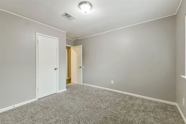 $1,975 | 26 West Broken Oak Court, The Woodlands, TX 77381