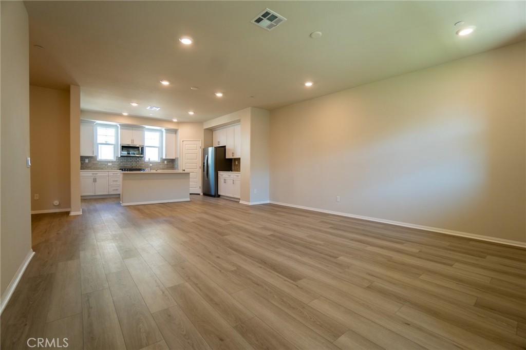 28028 Melrose Drive Temecula, CA 92591 - Photo 5 of 11