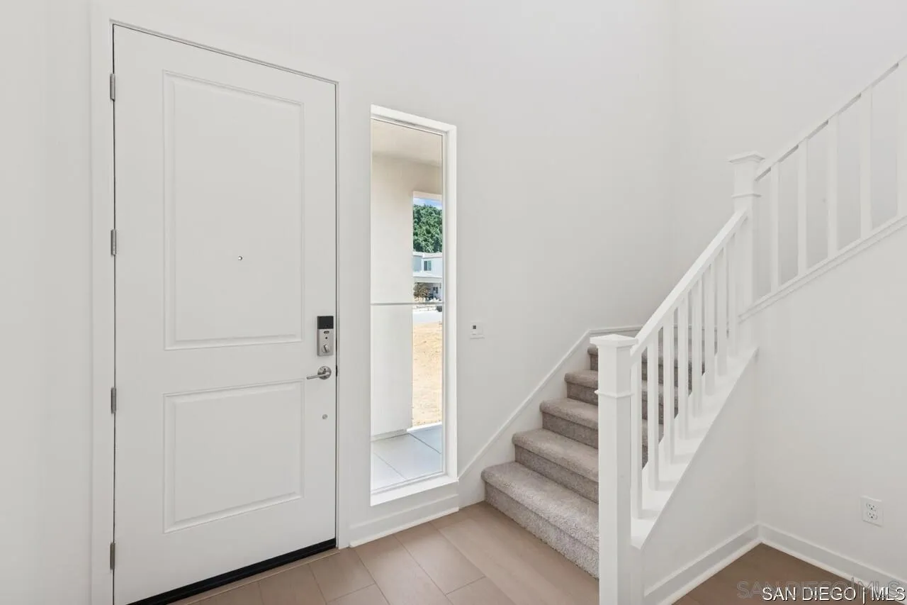 632 Meadowood Street Fallbrook, CA 92028 - Photo 7 of 21 a view of front door with hallway
