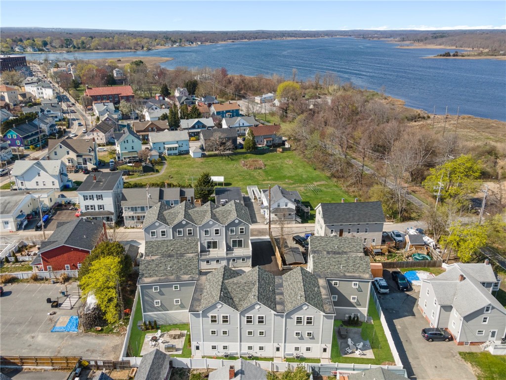 17 Nobert Street, Unit 2 Warren, RI 02885 - Photo 23 of 38