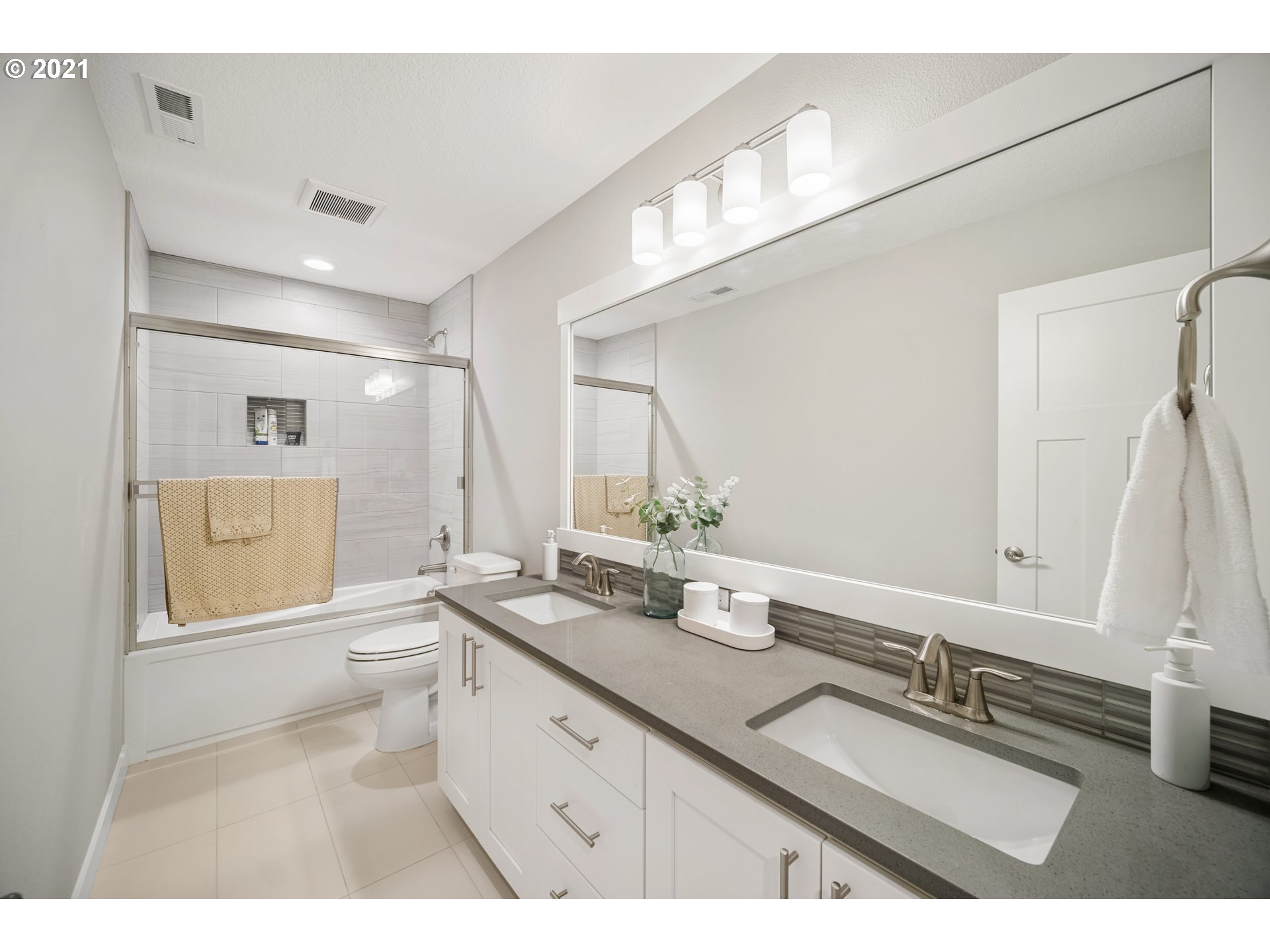 16215 Jada Way Oregon City, OR 97045 - Photo 20 of 32 a bathroom with a granite countertop sink mirror and a