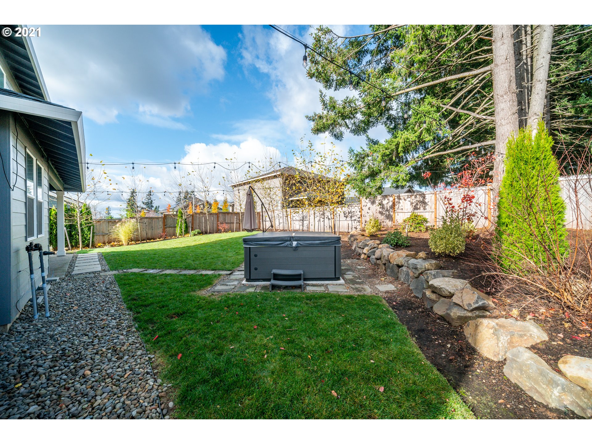 16215 Jada Way Oregon City, OR 97045 - Photo 28 of 32 a garden view