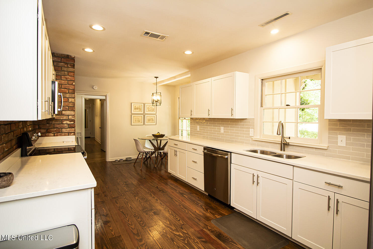 4524 Eastwood Road Jackson, MS 39211 - Photo 19 of 66 _MG_2869
