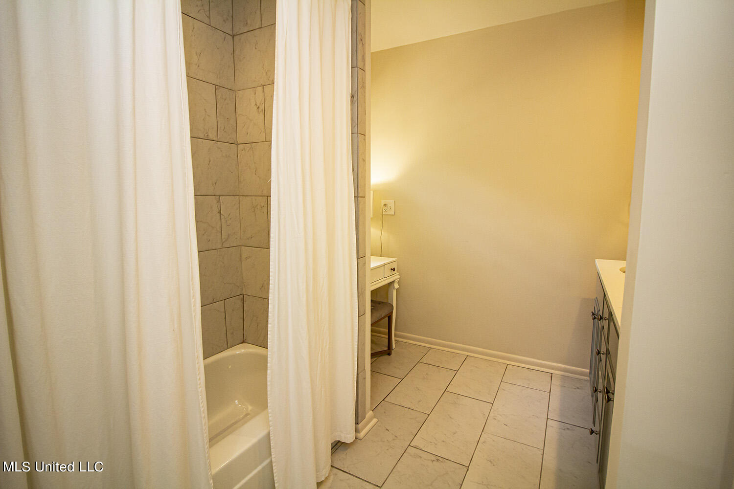 4524 Eastwood Road Jackson, MS 39211 - Photo 28 of 66 _MG_2899