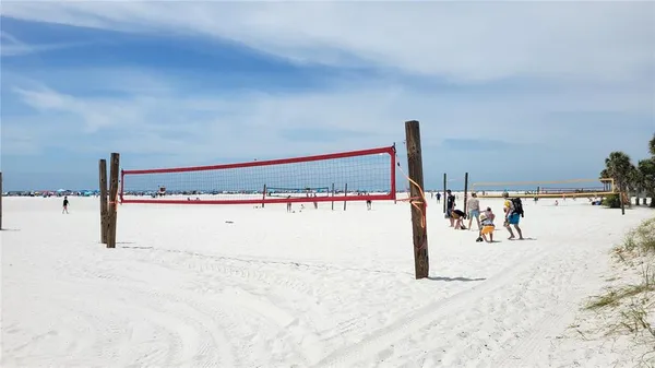 $3,300 | 4822 Ocean Boulevard, Unit 5F, Sarasota, FL 34242