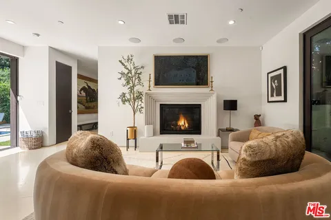 $4,000,000 | 1884 Laurel Canyon Road, Los Angeles, CA 90046
