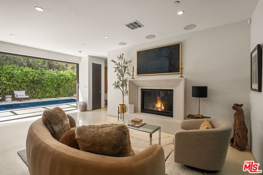 1884 Laurel Canyon Road Los Angeles, CA 90046 - Photo 12 of 73
