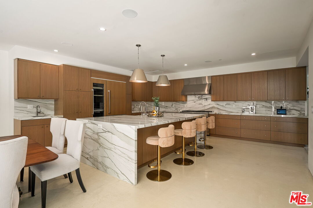 1884 Laurel Canyon Road Los Angeles, CA 90046 - Photo 18 of 73