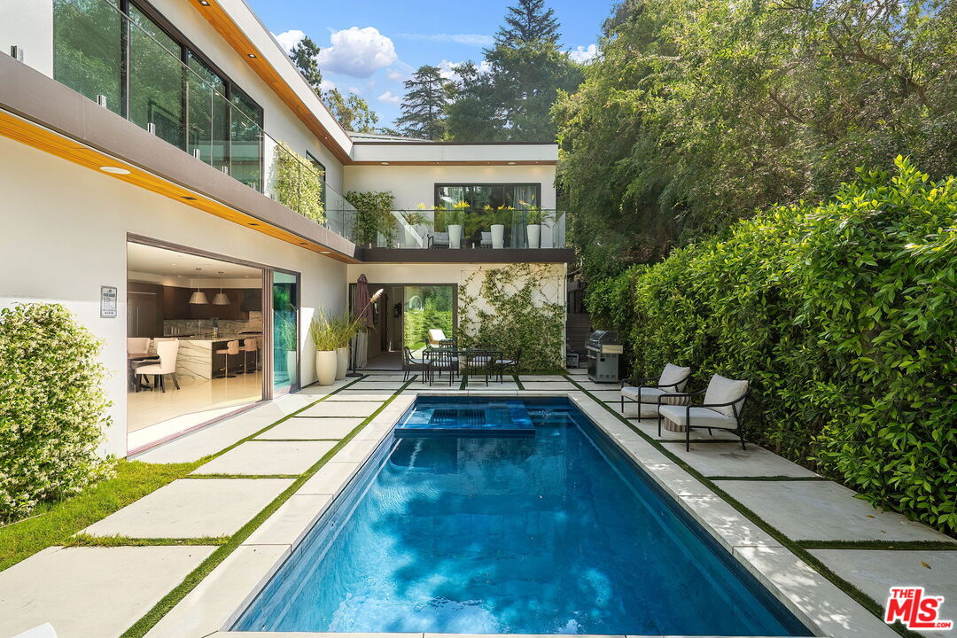 1884 Laurel Canyon Road Los Angeles, CA 90046 - Photo 27 of 73