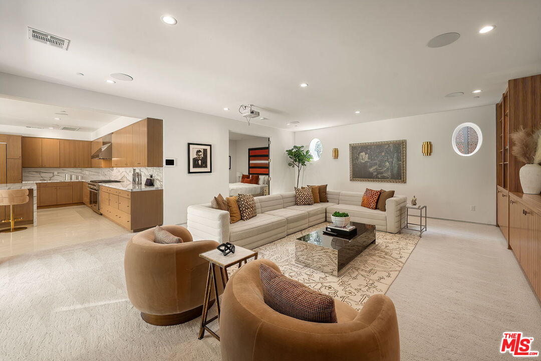 1884 Laurel Canyon Road Los Angeles, CA 90046 - Photo 34 of 73