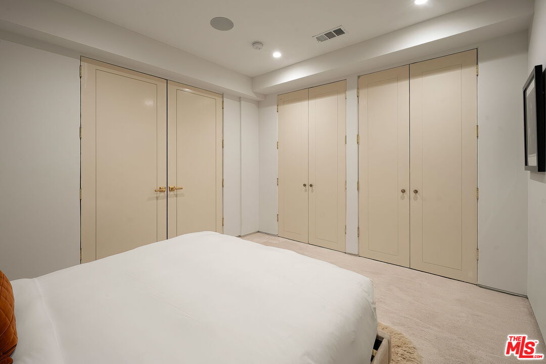 1884 Laurel Canyon Road Los Angeles, CA 90046 - Photo 37 of 73