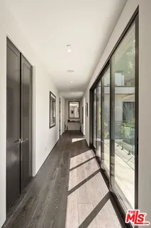 $4,000,000 | 1884 Laurel Canyon Road, Los Angeles, CA 90046