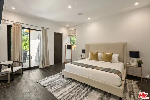 $4,000,000 | 1884 Laurel Canyon Road, Los Angeles, CA 90046