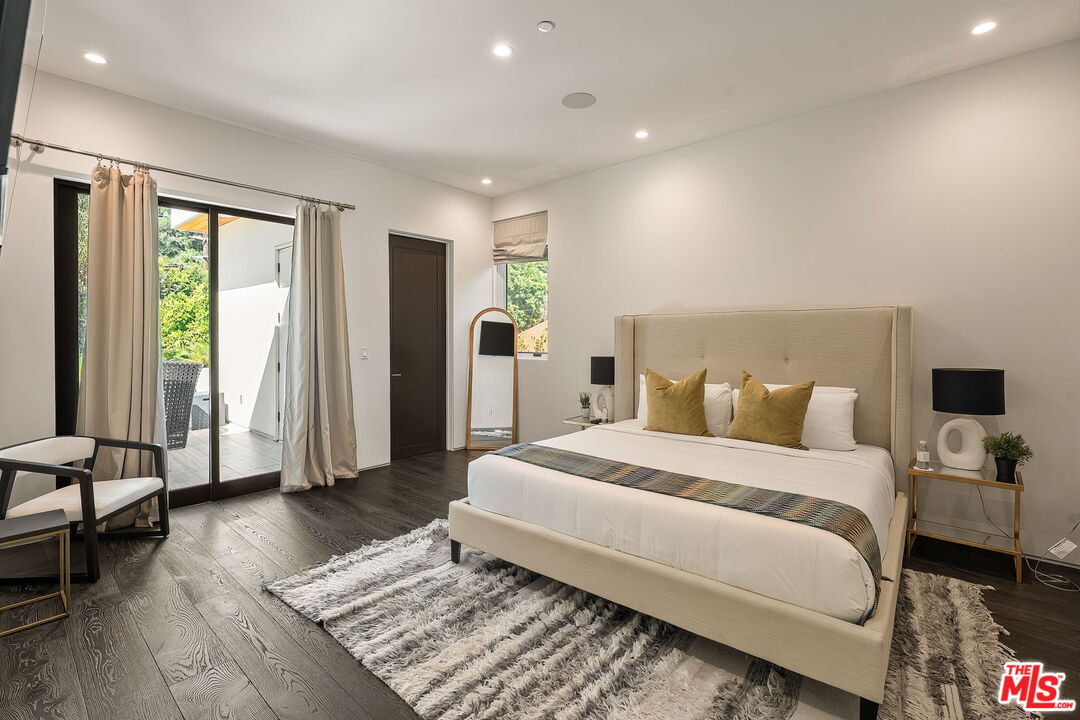 1884 Laurel Canyon Road Los Angeles, CA 90046 - Photo 48 of 73