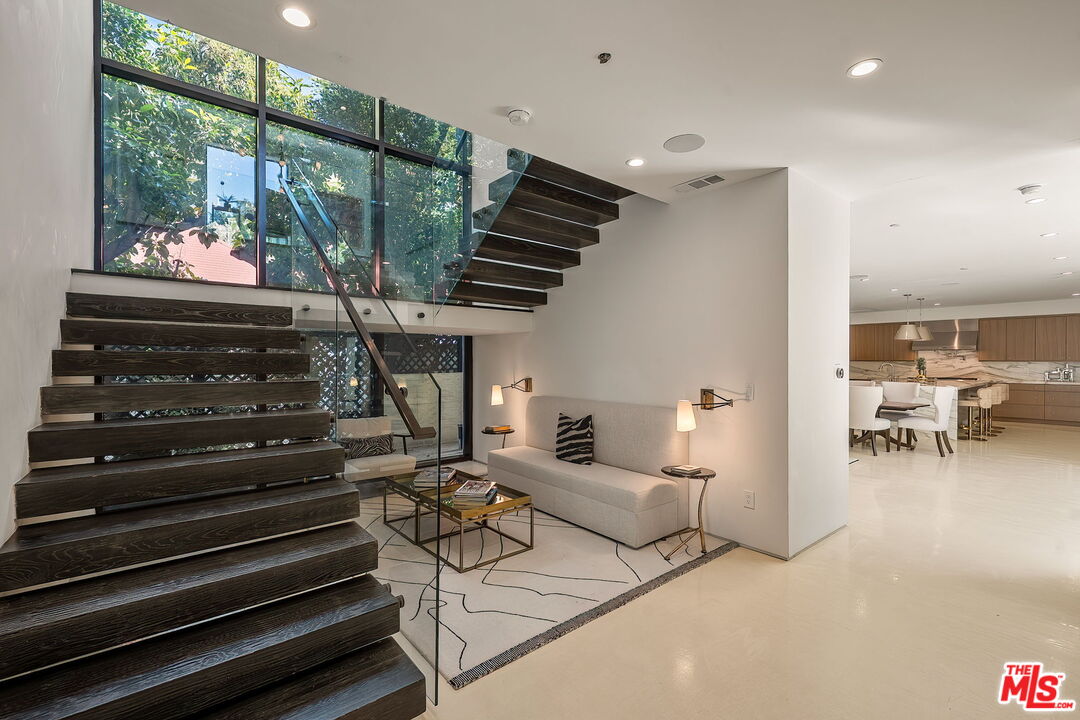 1884 Laurel Canyon Road Los Angeles, CA 90046 - Photo 6 of 73