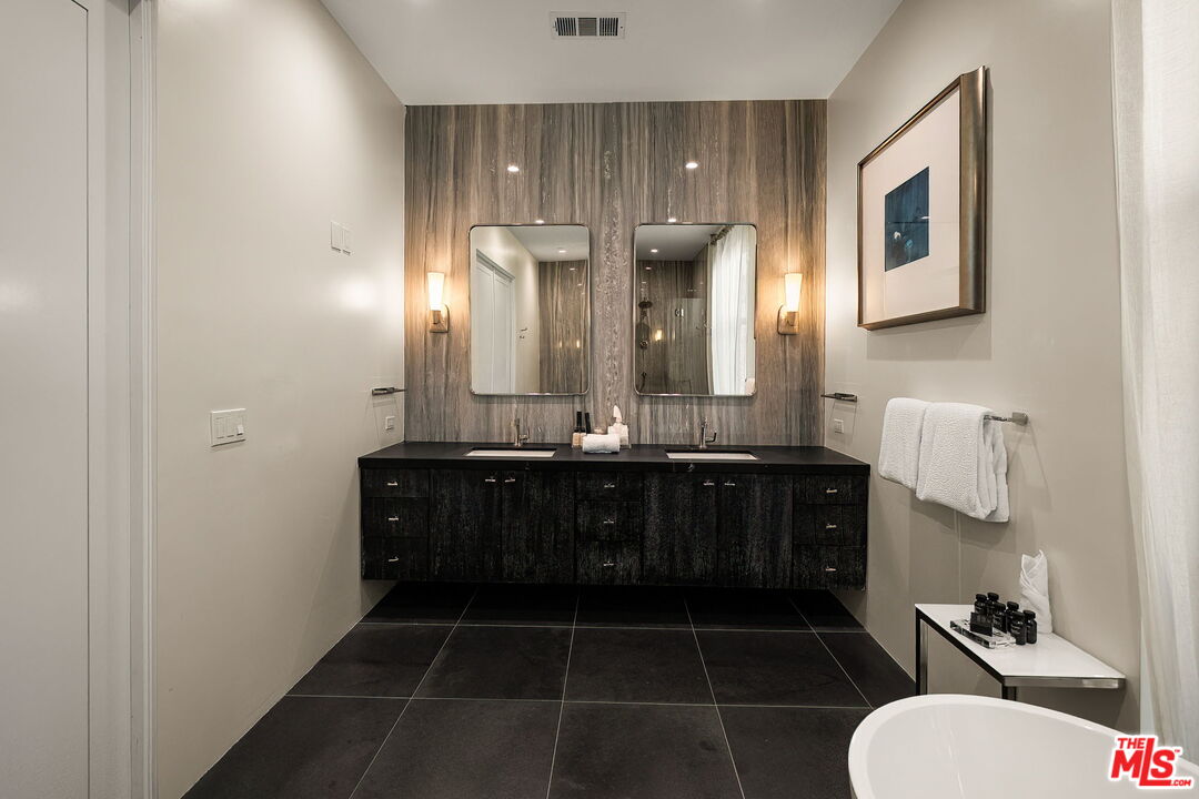 1884 Laurel Canyon Road Los Angeles, CA 90046 - Photo 68 of 73
