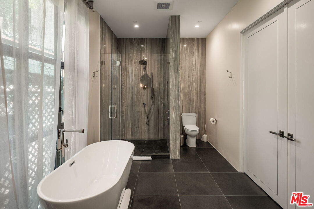 1884 Laurel Canyon Road Los Angeles, CA 90046 - Photo 69 of 73